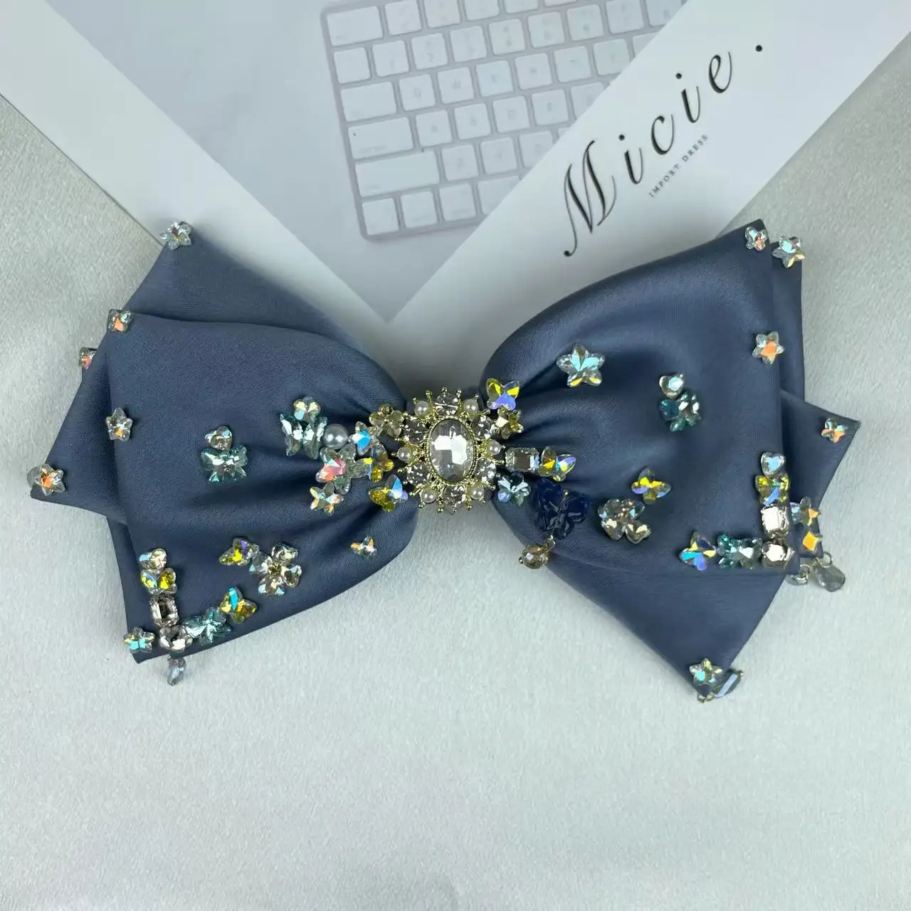 جديد الأصلي الصناعة الثقيلة عالية الجودة الساتان كامل الماس القوس دبوس الشعر غطاء الرأس الأنيق الحلو الربيع كليب