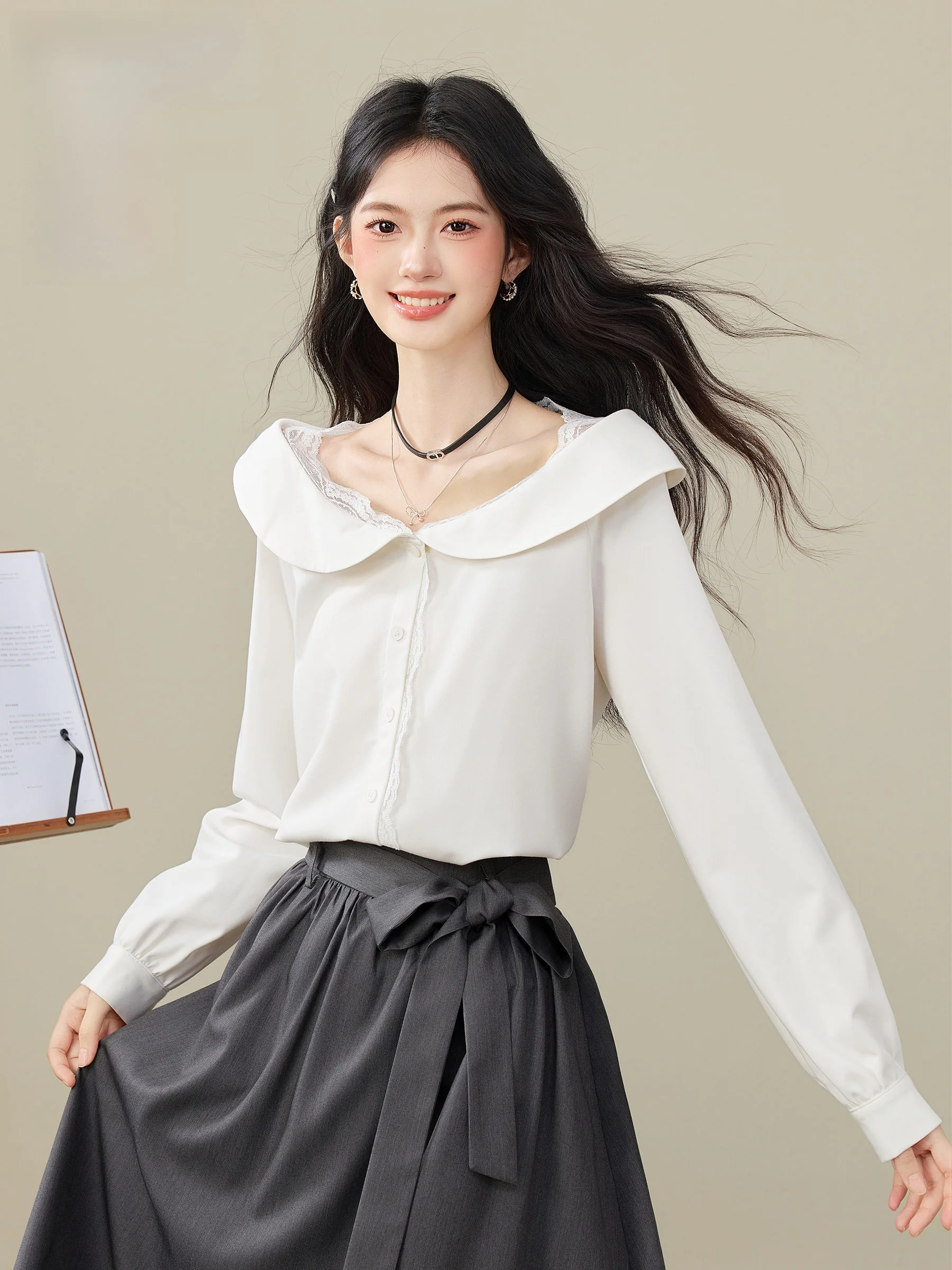 

Elegant Long Sleeve Lace Doll Collar Shirt Women's Design Sensation Slimming French Style Polyester Cotton Blend Shirt