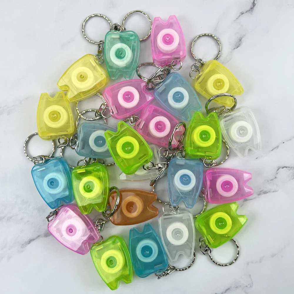 30/50 stuks tandzijde met sleutelhanger voor tandvleesverzorging tandenreiniging mondverzorging tandvorm tandheelkundige sieraden sleutelhanger