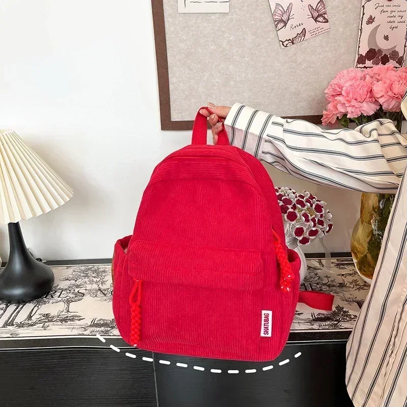 Little Corduroy Backpack Girl New Casual Striped Bag for Autumn/Winter 2024 All Kinds of Forest Schoolbag Ein Modenrucksack.