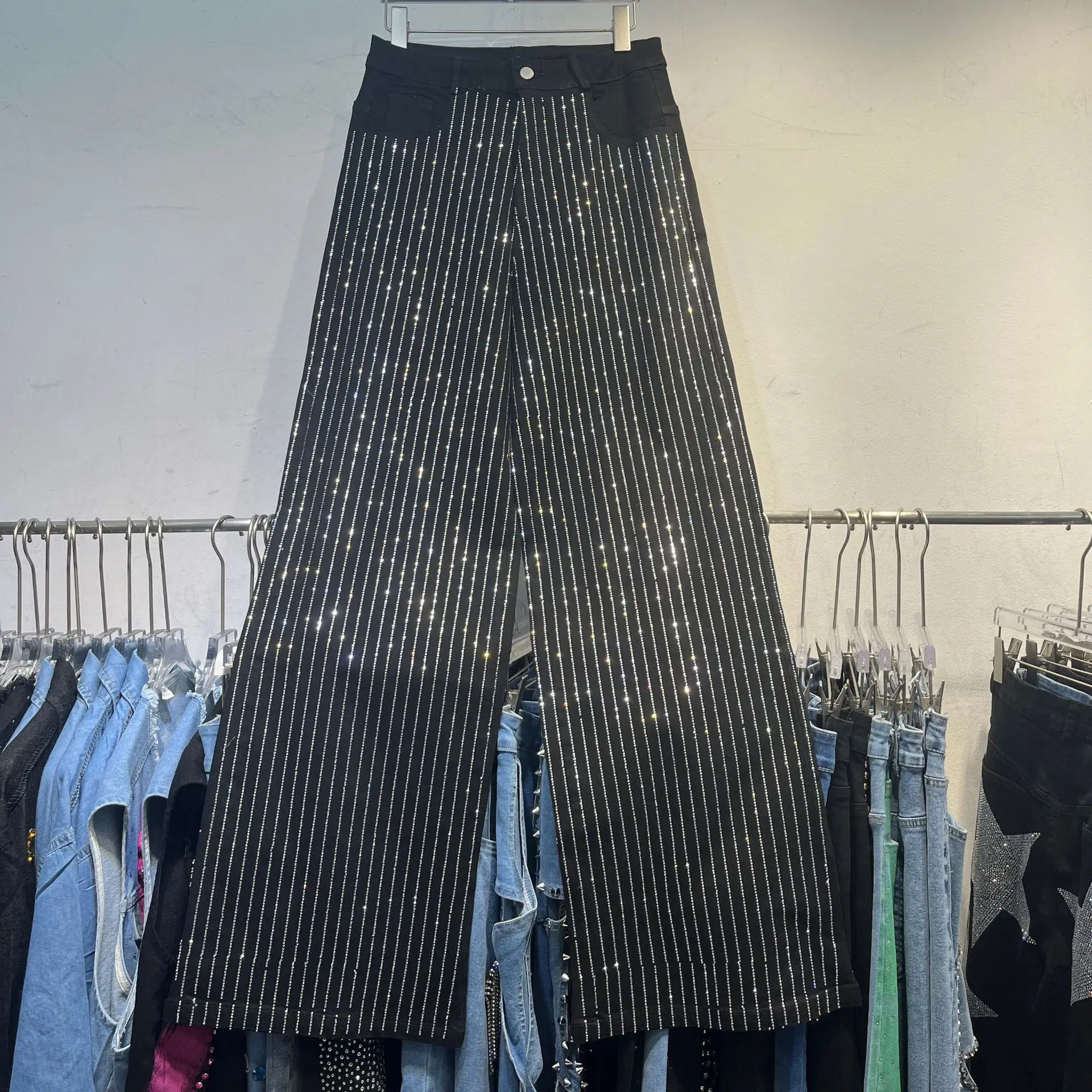 SuperAen Jeansy damskie w pionowe paski z diamentami, nowość na lato 2025, oversize, proste, z wysokim stanem, szerokie nogawki