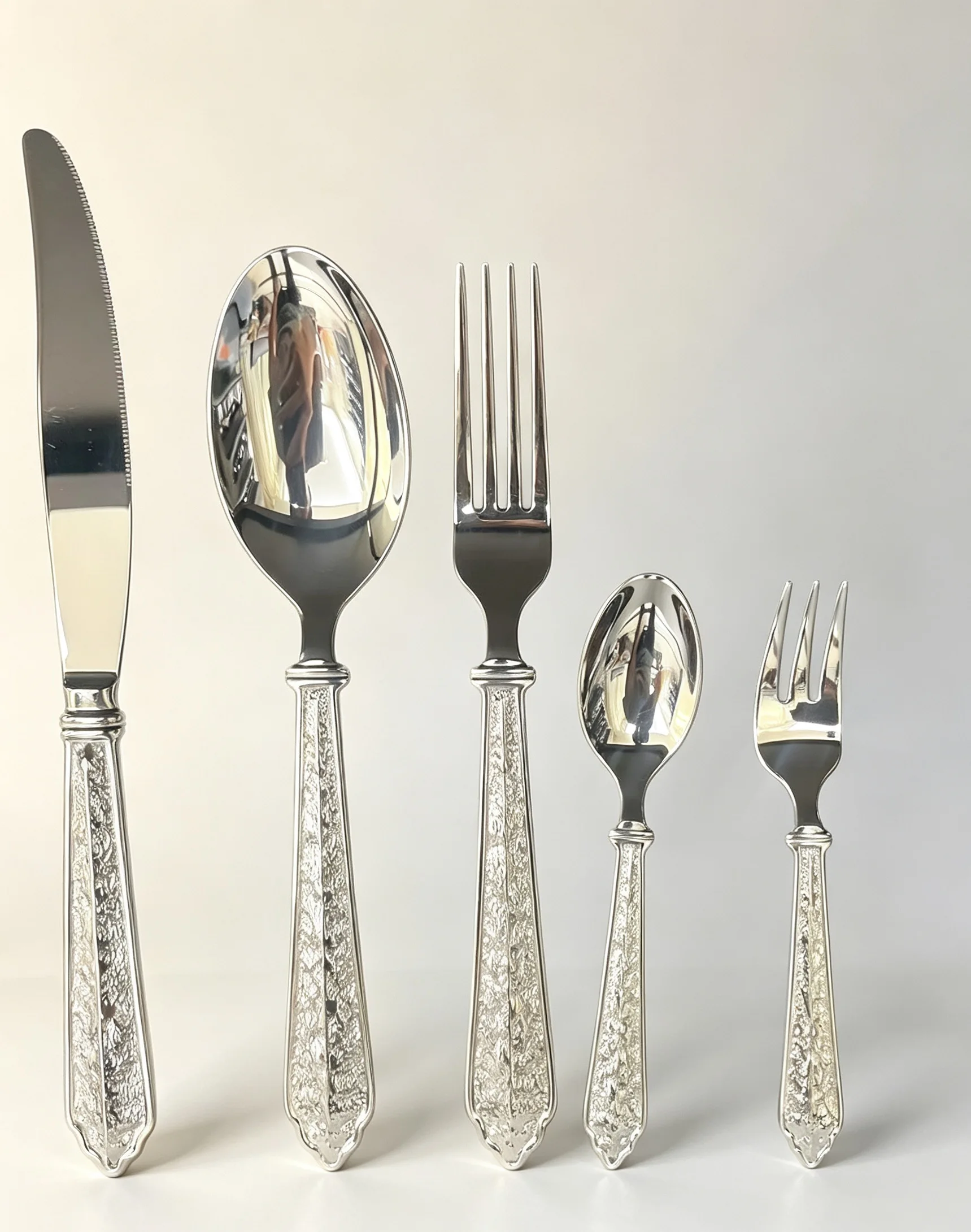 420/304 Stainless Steel Cutlery Set, European Style Classic Handle Tableware Silverware Model B