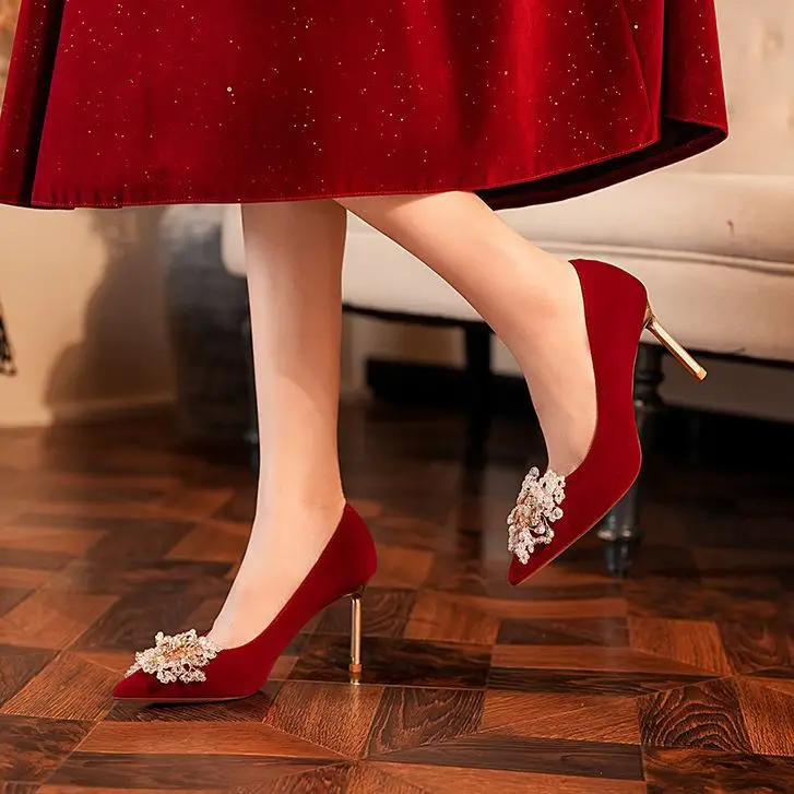 

Pointed stiletto suede applique red high heels festive wedding dress wedding shoes bridesmaid shoes
