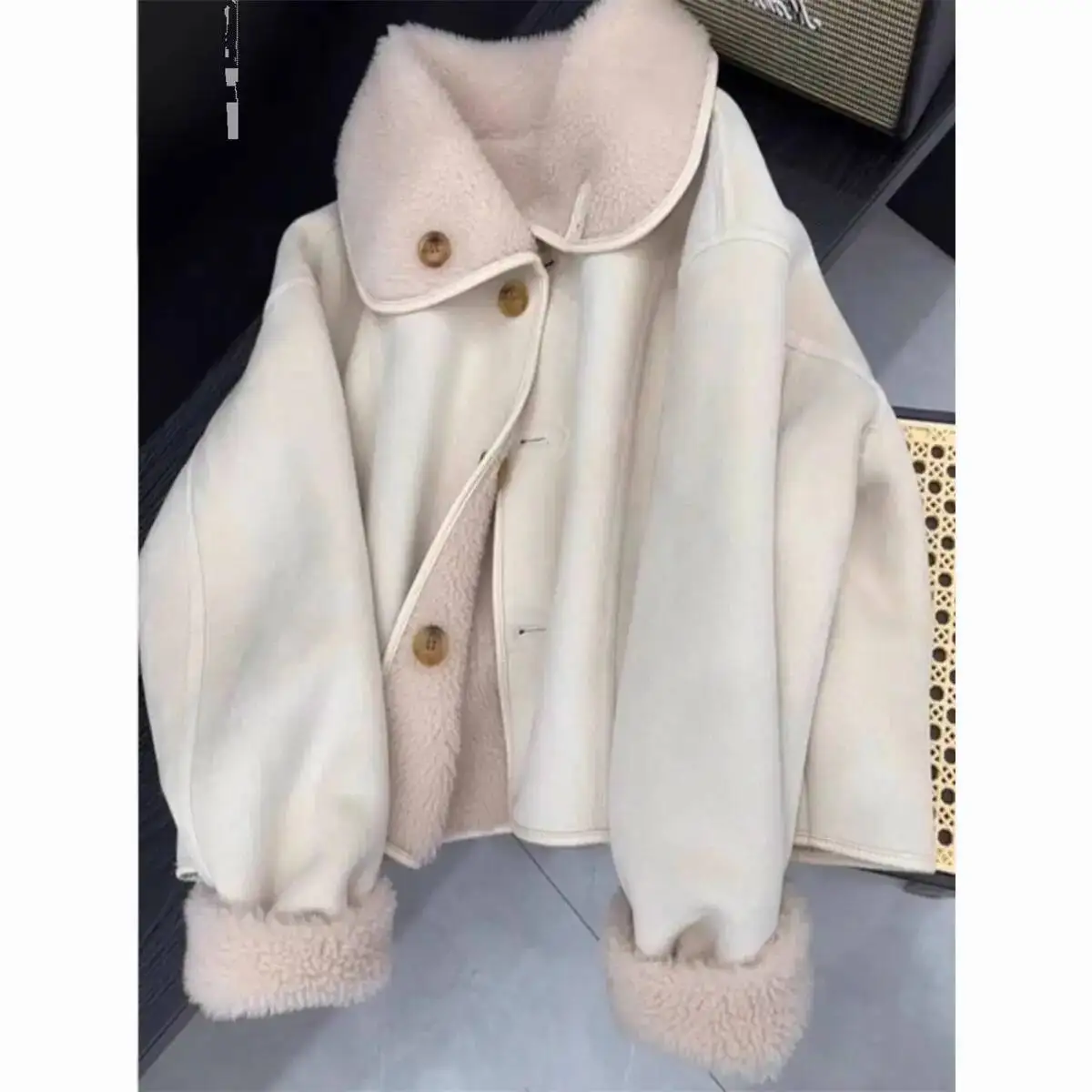 Retro American Suede Fur Jacket Women's Warm Autumn Winter Outerwear Peach Color One Piece Long Sleeve Loose Fit Fashionable