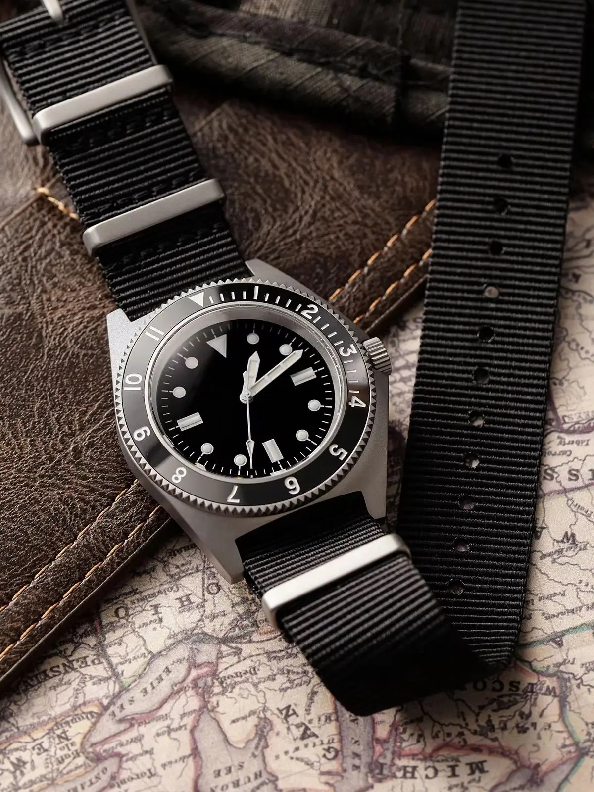 Watchdives WD1972 Limited Edition Uhr VH31 Sweep Seconds Quarzwerk Saphir BGW9 Leuchtende wasserdichte Uhren für Herren