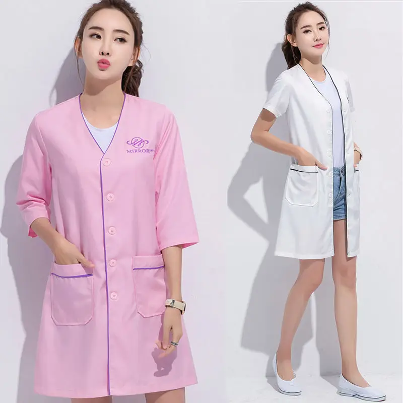 Uniforme de belleza con logotipo personalizado, ropa de trabajo de Gerente de piel, uniforme de spa, bata de laboratorio de manga corta, bata blanca de gran tamaño, bata de salón