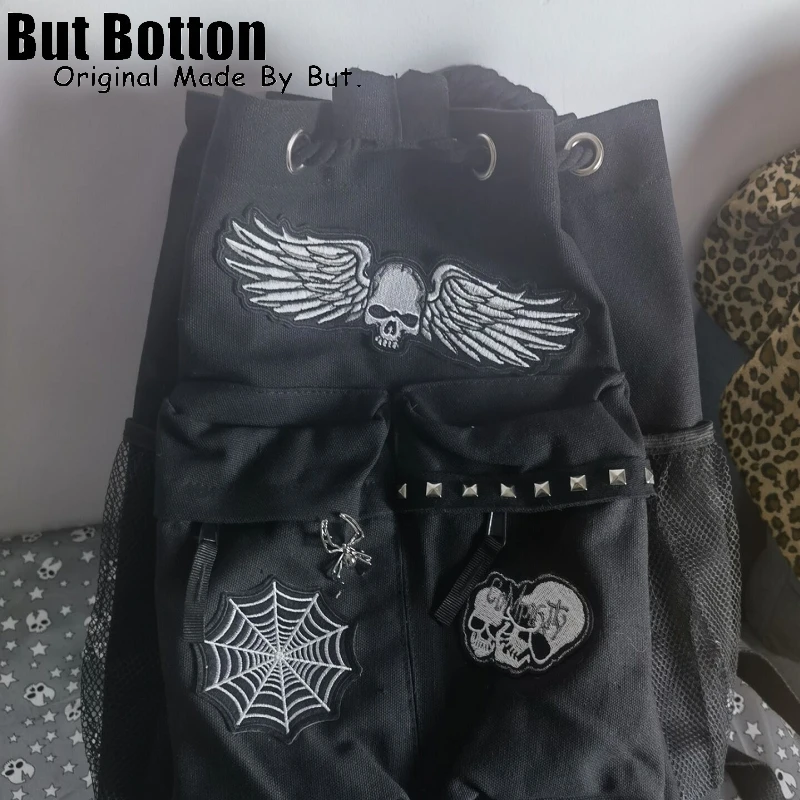 Large capacity Boy Men backpack schoolbag student commute goth