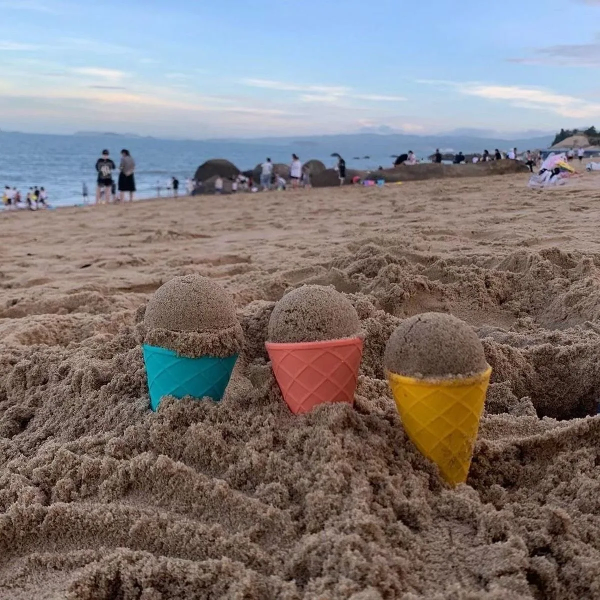 ไอศกรีมทรายปราสาทอาคารชุดสําหรับเด็กของเล่นชายหาดช้อนทรายและน้ําเล่นชุดของขวัญวันเกิดที่สมบูรณ์แบบสําหรับเด็กหญิงและเด็กชาย
