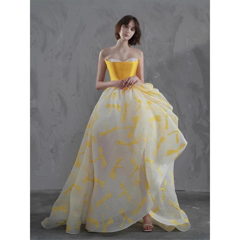 الراقية الخفيفة الفاخرة حمالة المتخصصة نخب ثوب الزفاف ثوب الزفاف