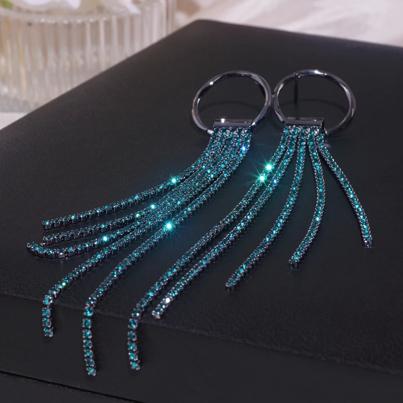 New Long Tassel Earrings for Women Luxury Shining Rhinestone Drop Dangle Earrings Charm Dinner Wedding Party Jewelry Accessories