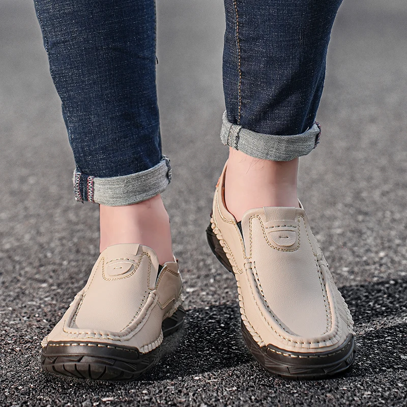 Sapatos de couro feitos à mão para homens, sapato redondo, estilo confortável e versátil, loafer de negócios e lazer ao ar livre