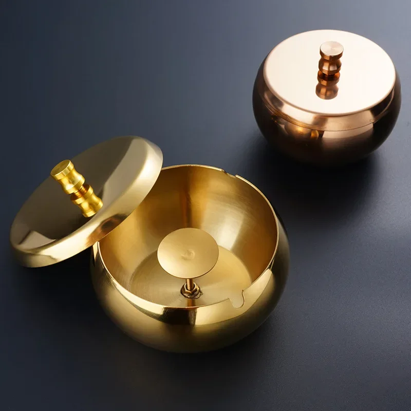 Gold Plated Desktop Ashtray with Lid Stainless Steel Smokelessl Ashtray European Office Ash Tray Smoking Accessories