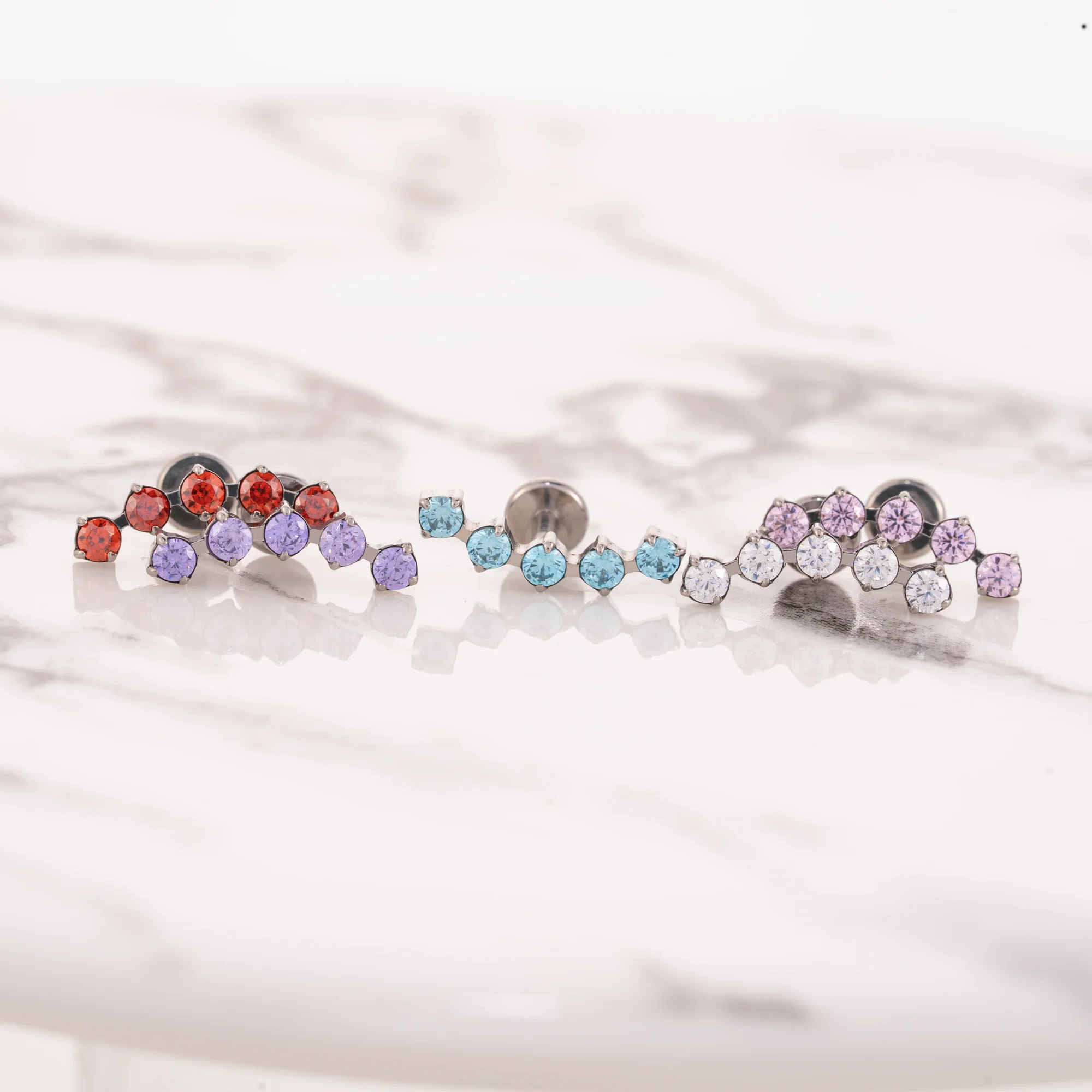 

G23 Titanium Ear Studs Ear Cuff Helix Cartilage Piercing 16G Thread Flat Back Earring 5A Zirconia Shiny Women's Jewelry