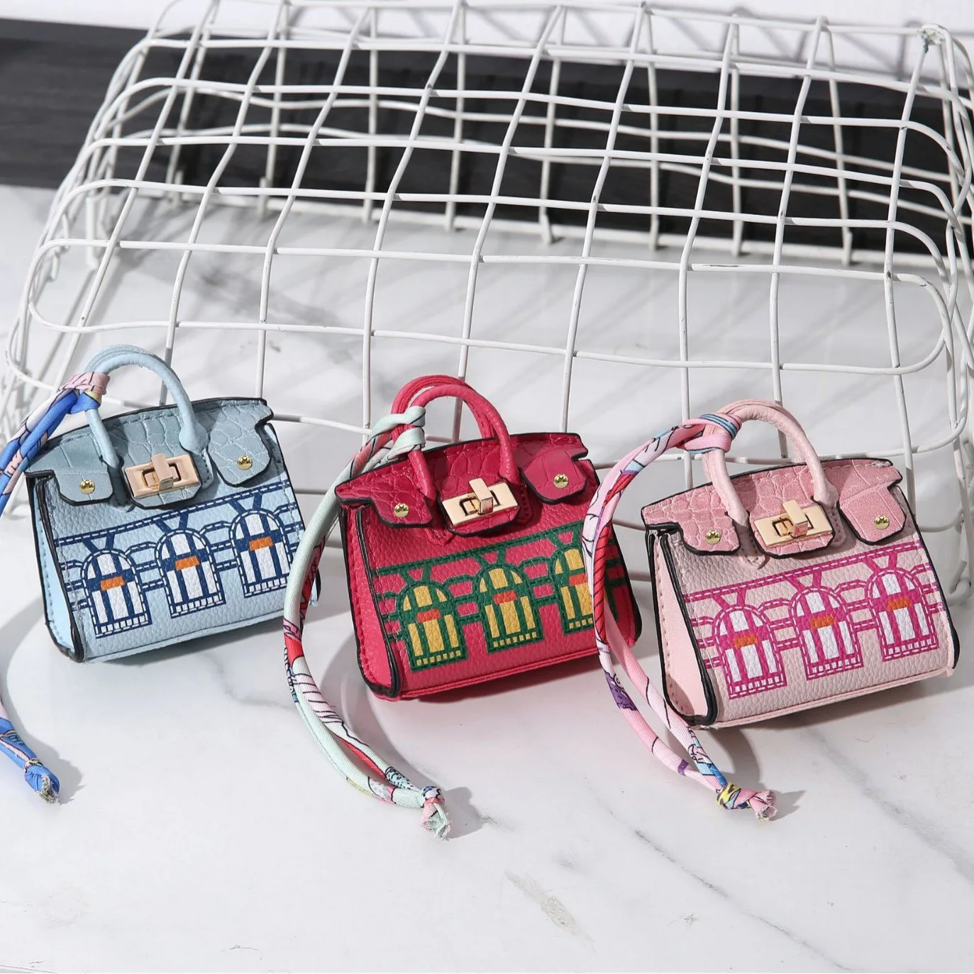 Niedliches Mini-Haus-Design Multifunktionale Handtasche mit Handschlaufe Tragbare Bluetooth-Kopfhörer- & Münzaufbewahrungstasche 2026 Neu – Detail 2