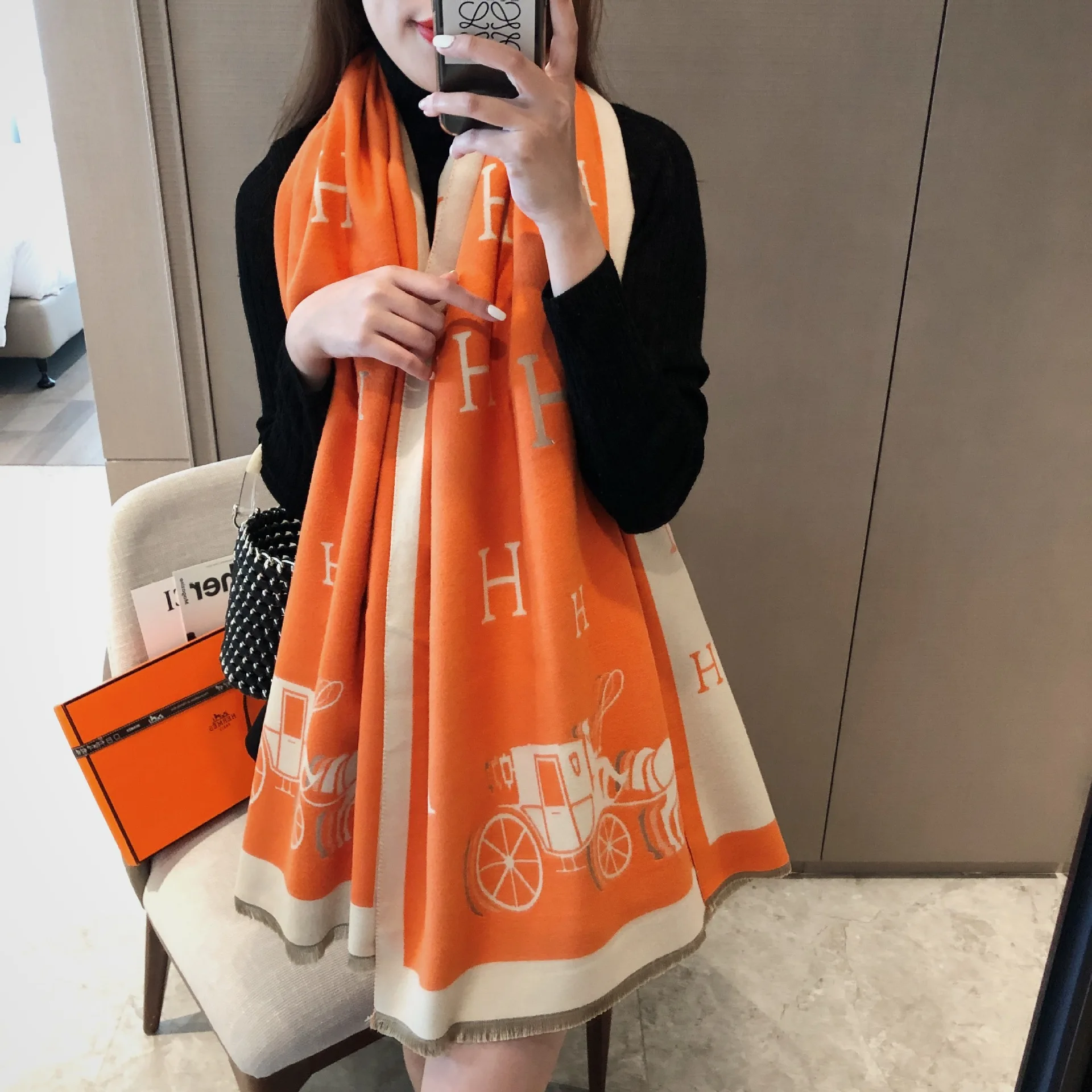 2024 Luxury Brand Designer Women Winter Cashmere Scarf Thick Warm Shawl Wraps Pashmina Soft Lady Neckerchief