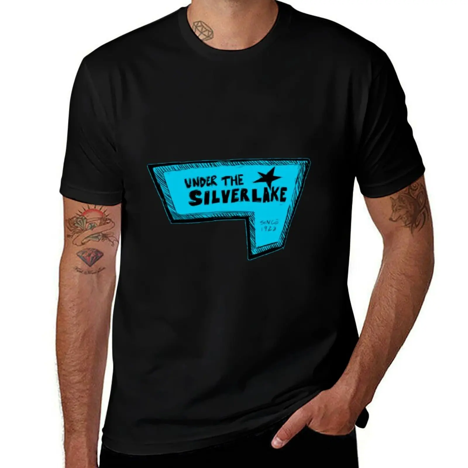 Under the Silver Lake - Credits T-Shirt Fashion Pattern Printed Tee Shirt T-Shirt