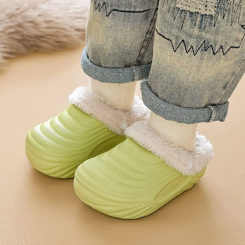 

Kids Winter Non Slip Cotton Slippers EVA Lightweight Thick Sole Indoor Outdoor Warm Cute Wavy Design New Arrival
