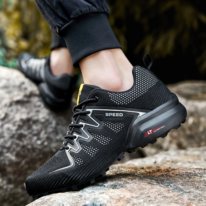 New Men's Mountaineering Shoes, Lightweight and Breathable Elevated Hiking Shoes, Non slip Outdoor Mountaineering Sports Shoes,