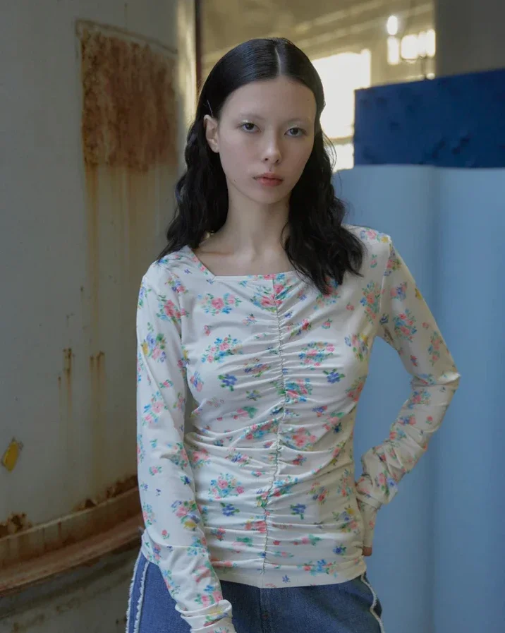 Mode japonaise haut décontracté 2025 printemps et été nouveau femmes coupe ajustée mignon imprimé à manches longues T-shirt pull