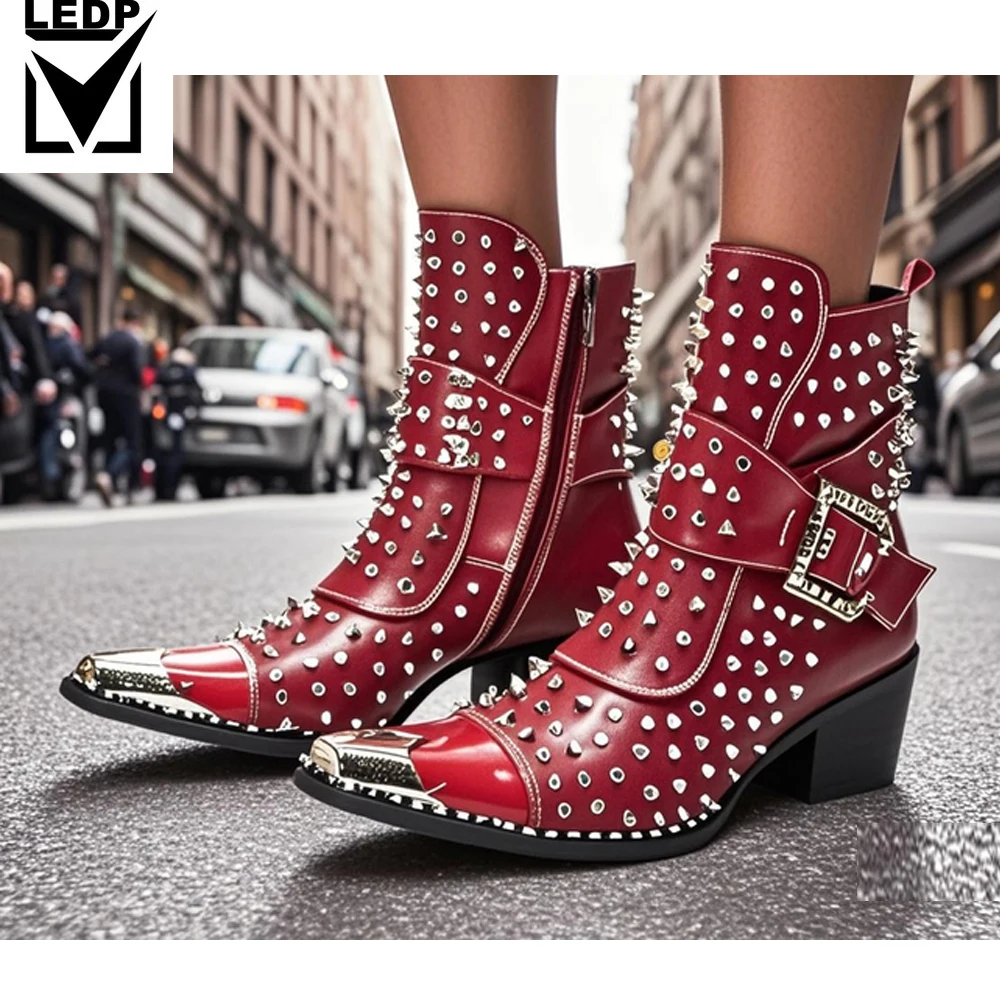 

Весенне-осенняя модная модель певицы, индивидуальные кожаные ботинки на высоком каблуке с острым носком, мужская обувь, качественные мужские ботинки с заклепками