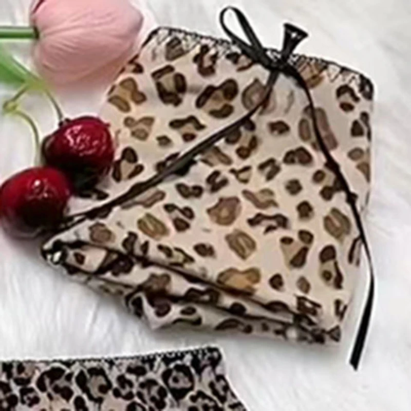 Ropa interior fina con estampado de leopardo para mujer, calzoncillos de cintura alta de gran tamaño, Red roja antibacteriana, parte inferior de la entrepierna, nueva personalidad