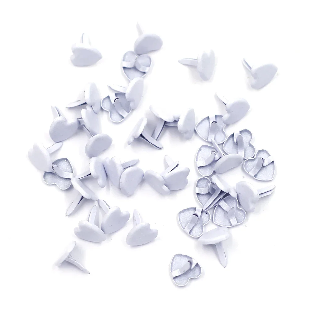สีเทารอบหัวใจผีเสื้อสัตว์โลหะ Rivets Brads Studs และ Spikes สําหรับเสื้อผ้าเครื่องประดับ Scrapbooking Embellishment Fastener