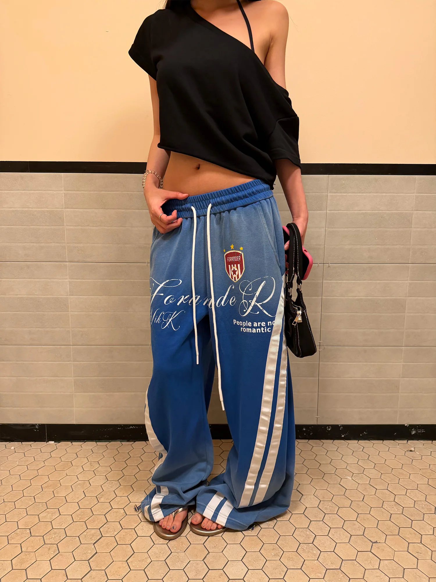 Retro American Streetwear Printed Casual Pants Loose Trousers with Drawstring for Men And Women Breathable Comfortable All-Se...