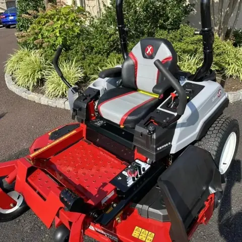 Customizable Wholesale 4-Stroke Mini Riding Tractor Garden Lawn Mower Grass Cutting Machine Zero Turn Ride on Lawn Mower