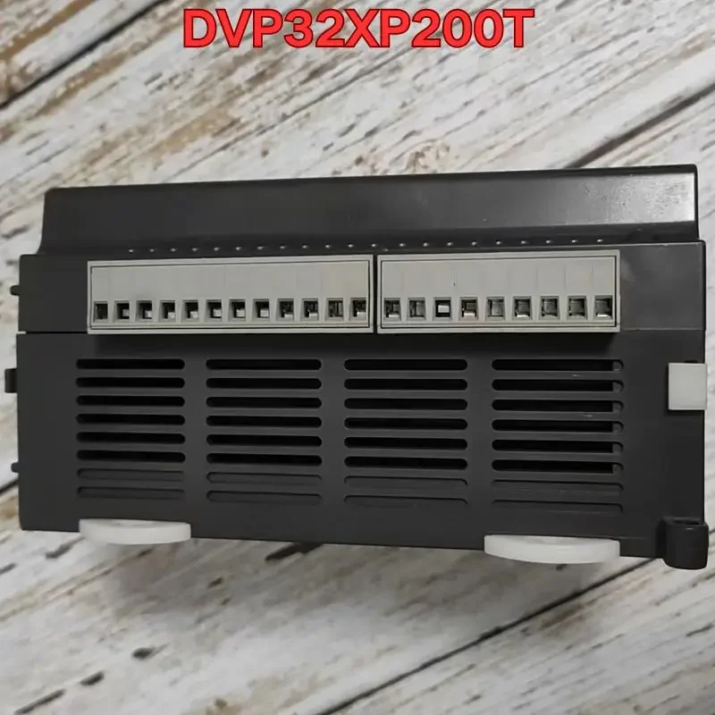 Second-hand PLC module DVP32XP200T function test is normal