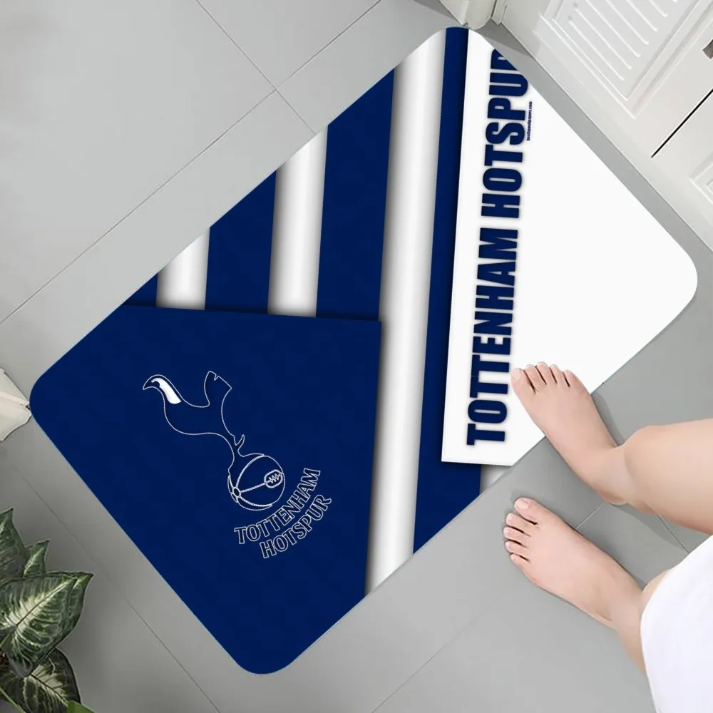 T-Tottenham Hotspur Floor Mat Graphic Printed Flannel Doormats For Bathroom Kitchen Entrance Carpet Home Decor