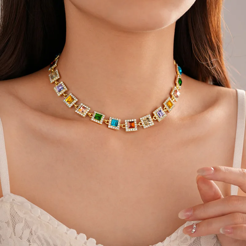 Vintage Colorful Inlaid Rhinestone Geometric Necklace for Women Fashion Chain Light Luxury Temperament Accessories