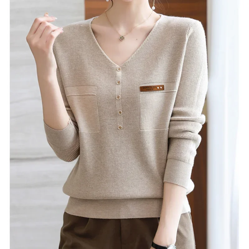 Commuter Versatile Elegant Temperament Women's Top Screw Thread Spliced Button V-Neck Long Sleeve Solid Color Pullover Shirt