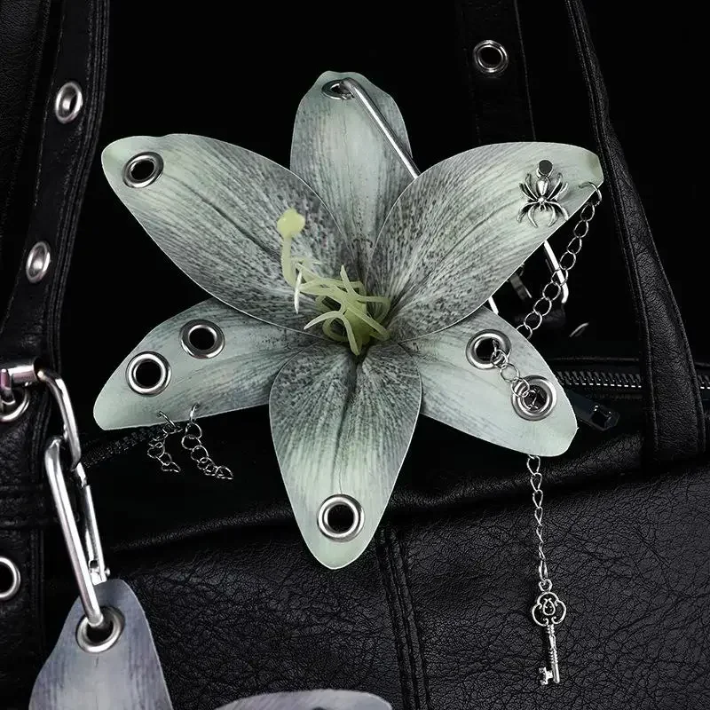 Creative Lily Simulation Flower Keychain Pendant Backpack Decoration Accessories Gifts