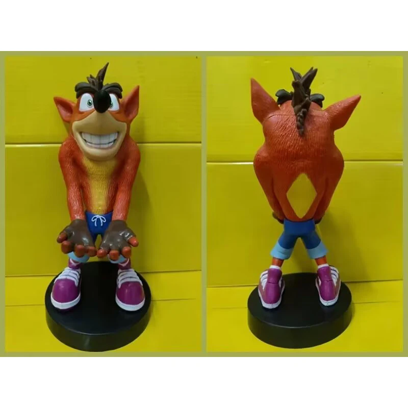 NECA Game Crash Bandicoot Figure Sane Trilogy Peripherals First 4 Gamepad Phone Controller Holder Decoration Model Toy Gifts