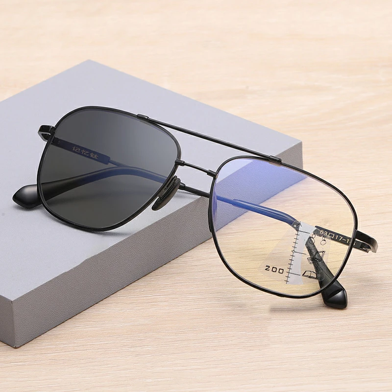 

Men Pilot Transition multifocal Reading glasses Spring frame Photochromic Computer Reader Flexible Far Near Eyewear