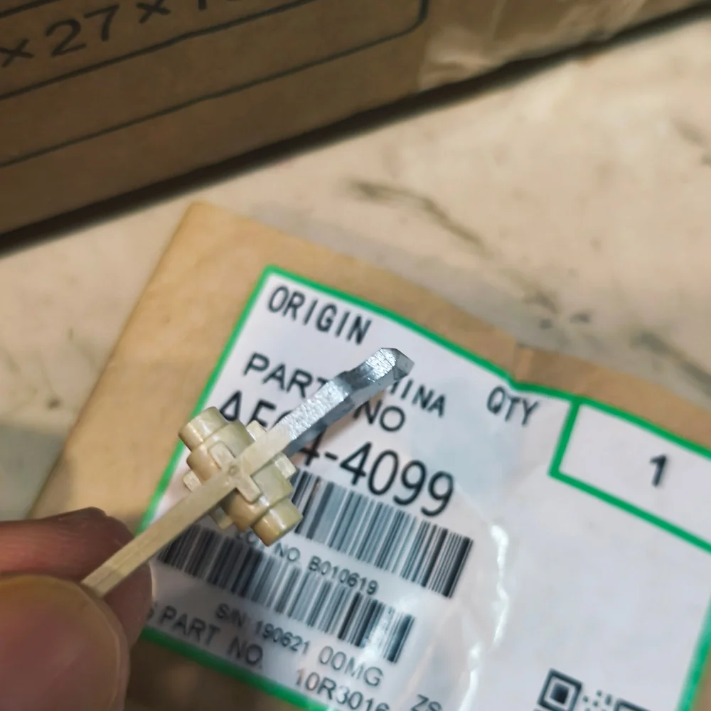 

35pcs. AE044099 AE04-4099 Upper Fuser Separation Claw PICKER FINGER for Ricoh MP4000 MP4001 MP4002 MP5000 MP5001 MP5002 4002SP