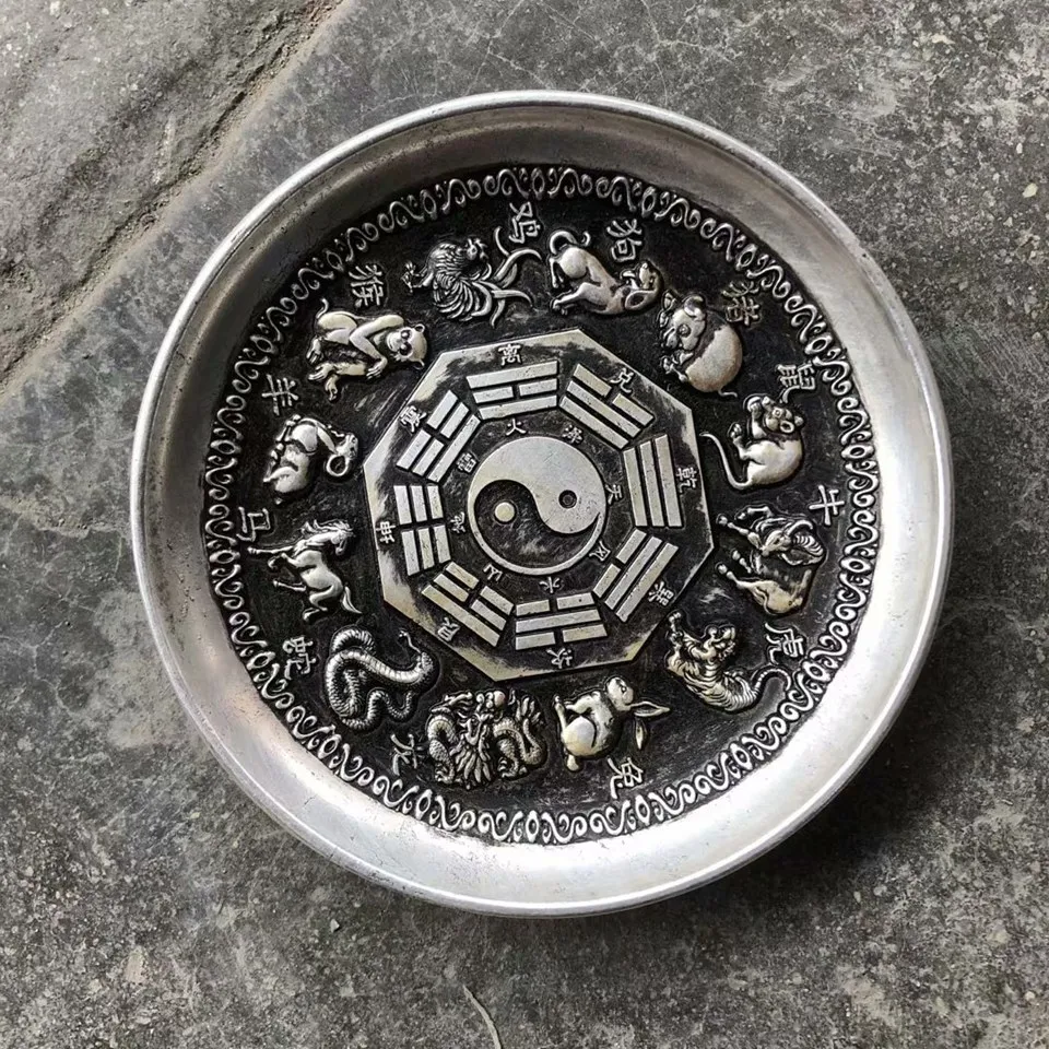 

Antique plates, plates, twelve zodiac plates, Qianlong year-old retro copper collection, home jewelry ornaments