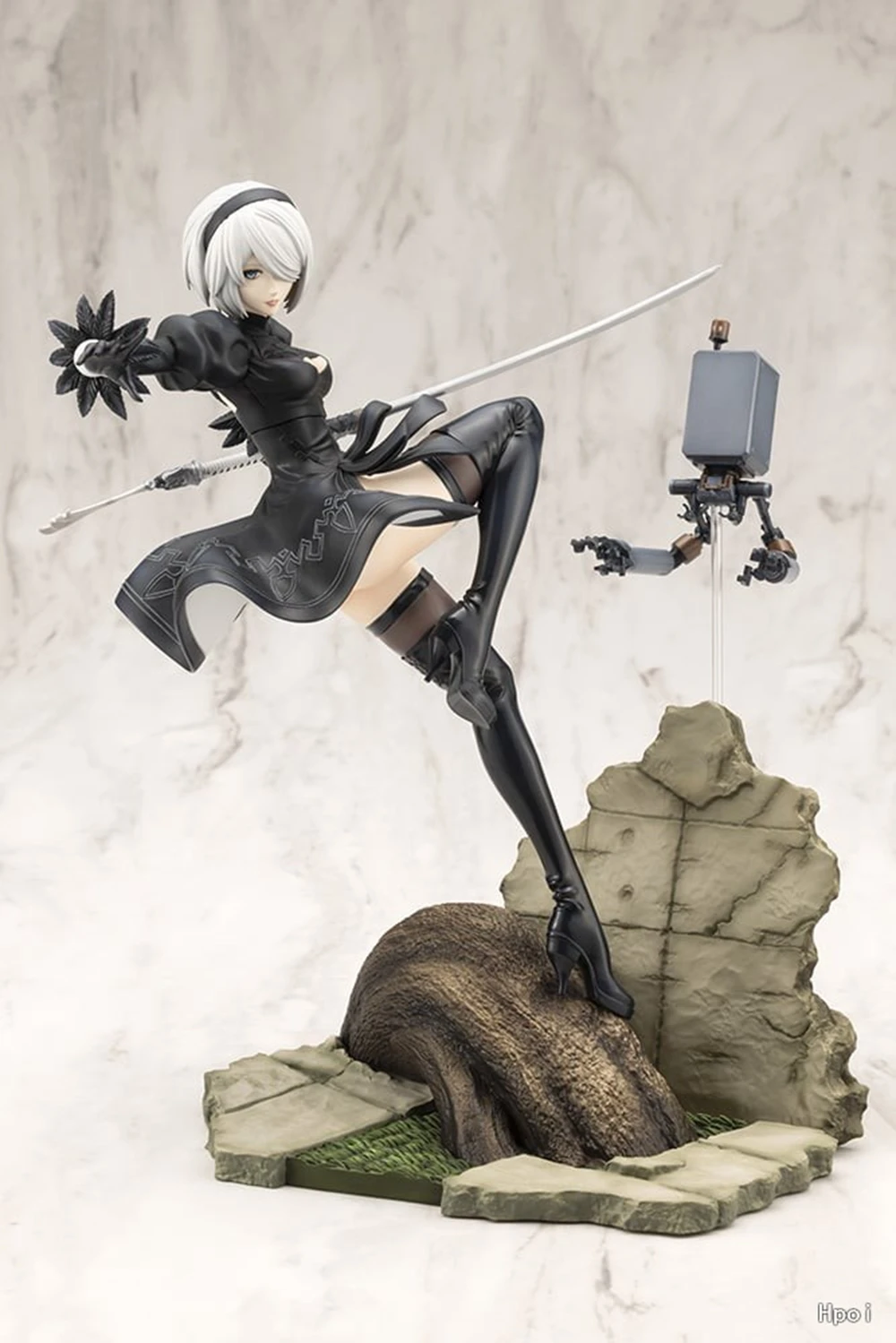 เกมอะนิเมะ 24CM NieR: Automata Ver1.1a Figure Pod 042 YoRHa No. 2 ประเภท B J 1/8 ฉากขาตั้งของเล่นตุ๊กตารูป PVC