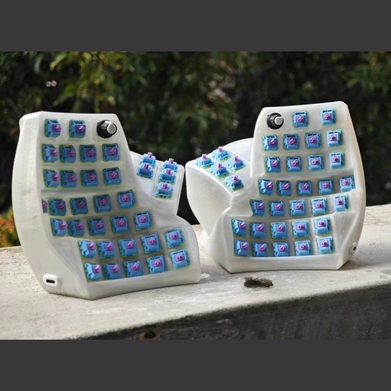 Clavert Vertical Split Keyboard Customized Wired Single-mode PETG Shell Hot Swap Support  VIAL with Knob Gaming Office Keyboard