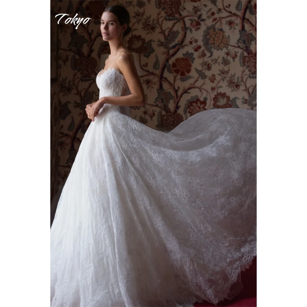 طوكيو مخصص الأبيض قبالة الكتف فساتين الزفاف انفصال الأكمام تول ثوب الزفاف ألف خط قطار المحكمة ثوب الزفاف