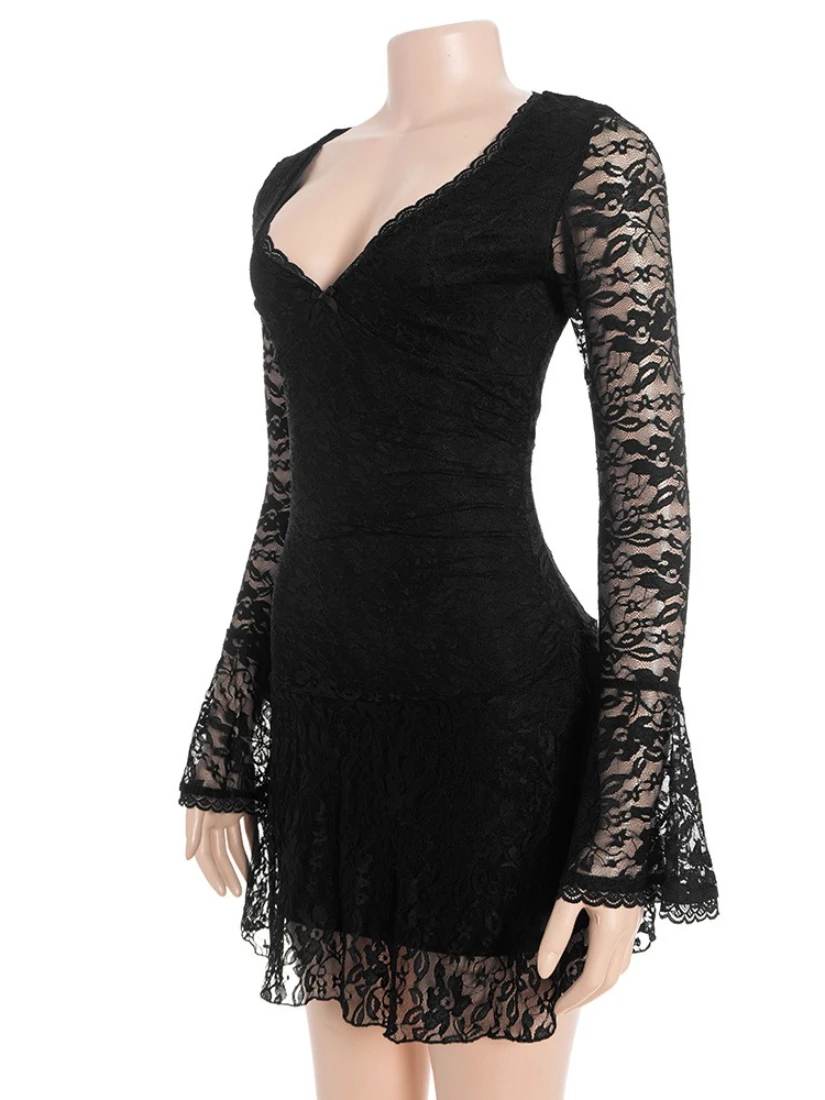 SsTss 2025 nuevo vestido Sexy de encaje Floral de otoño para mujer elegante cuello en V ahuecado manga acampanada ajustado una línea vestido negro corto de fiesta