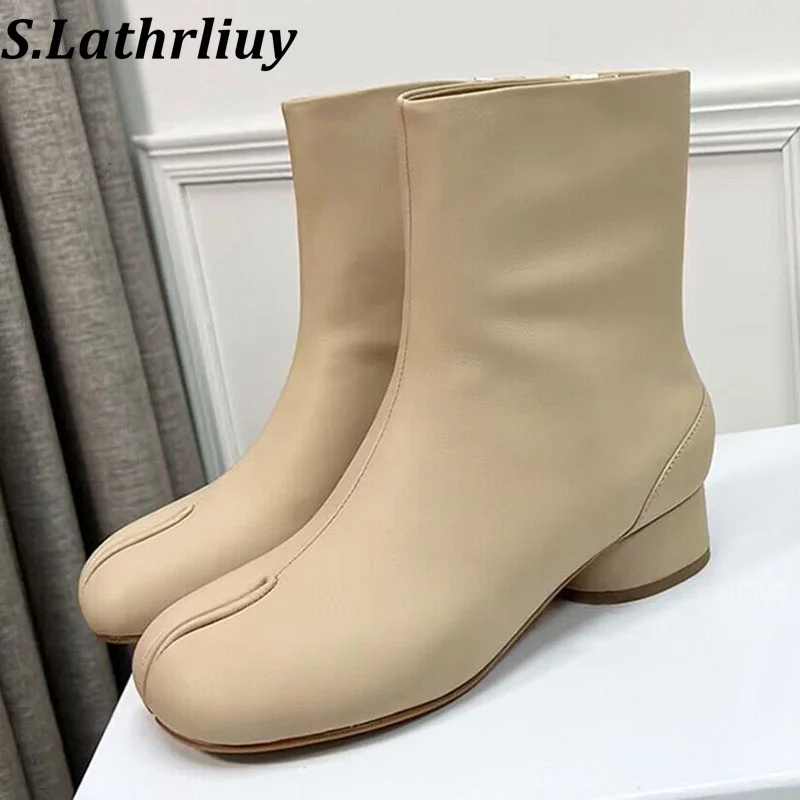 

Autumn Winter Genuine Leather Split Toe British Style Short Boots Women Buckle Ankle Botas Fashionable Thick Heeled Modern Boots