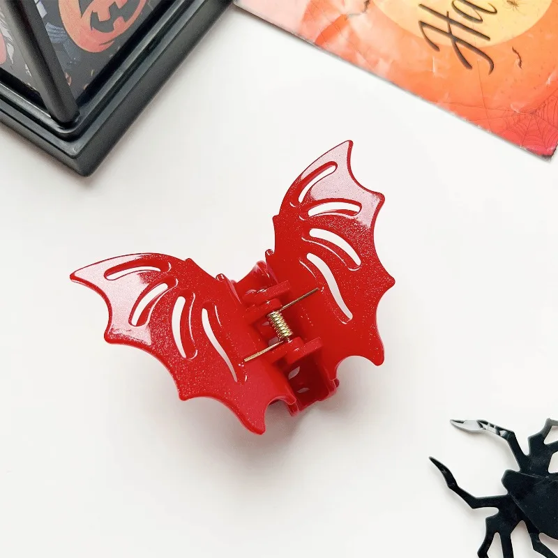 Kreatywna spinka do włosów w kształcie rekina na Halloween - modna i stylowa ozdoba do włosów na imprezy kostiumowe i uroczystości festiwalowe.