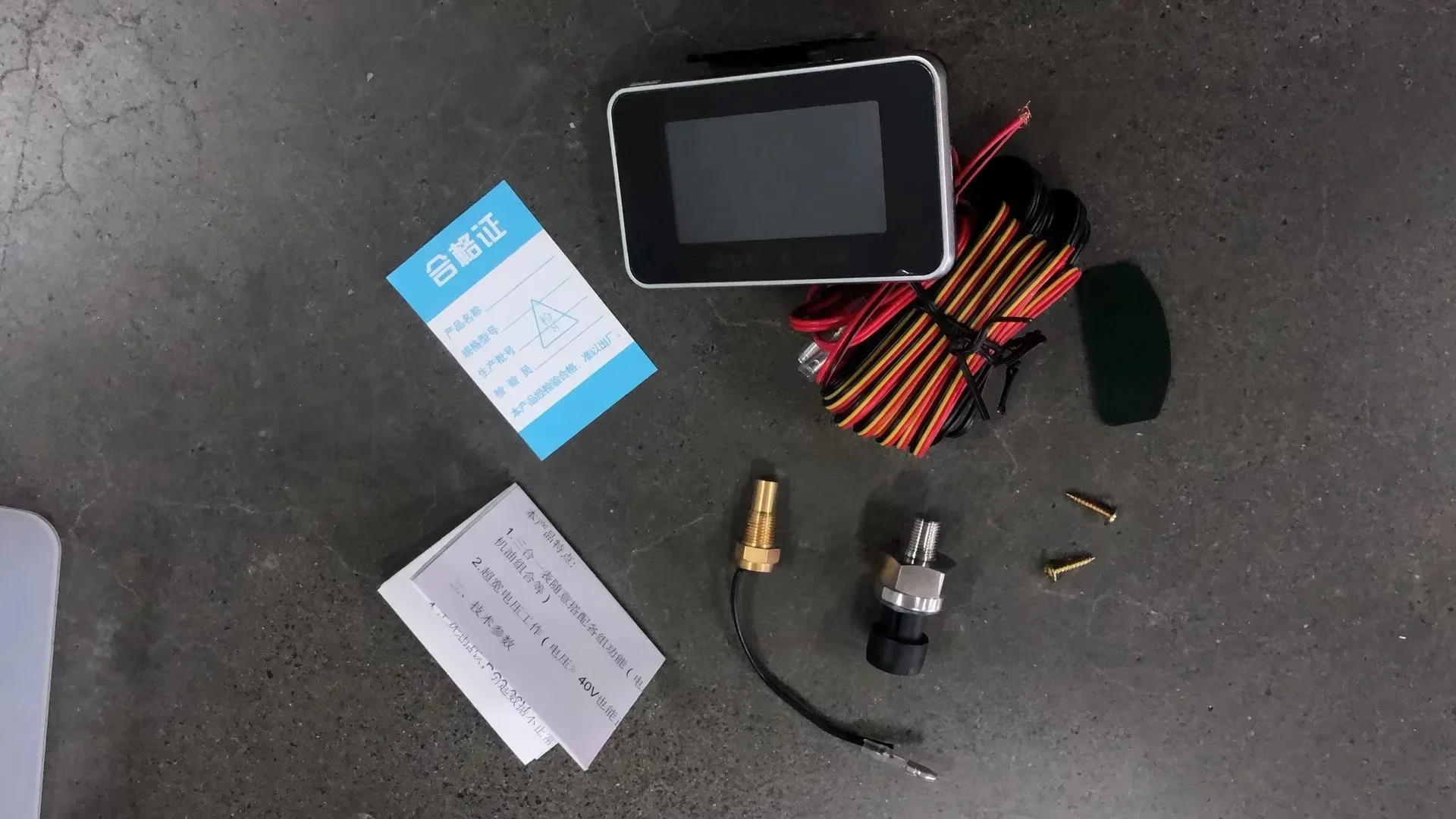 3 In 1 LCD Car Digital Oil Pressure Gauge Voltmeter Water Temp Meter 1/8 NPT Oil Pressure Sensor + Water Temperature Sensor 10mm