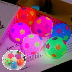 Squeak LED Light Teeth Cleaning Interactive Elasticity Ball Pet Rubber Balls Flashing Bouncy Football Dog Chew Toys