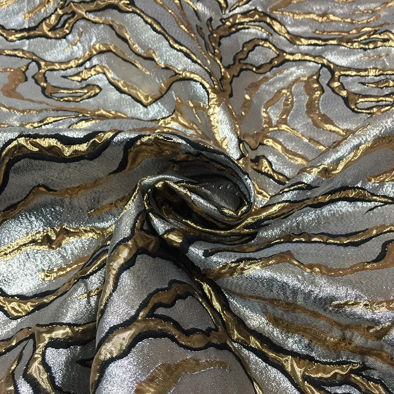 Yarn-dyed Jacquard Fabric Irregular Striped Three-dimensional Spring and Summer Dress Performance Clothing Fabrics by the Meter