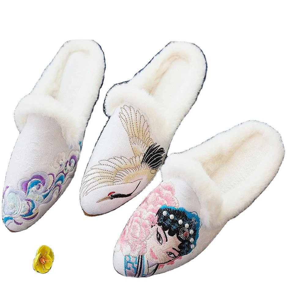 Unique Ethnic Cotton Slipper Pointy Fashion Chinese National Style Embroidered Cloth Shoe Women Oriental Trend Shoes