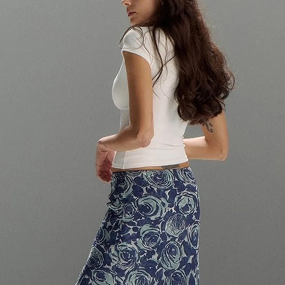 

Elegant V Neck Slim Crop Tops Short Sleeve Lace Bottoming T-shirt Sweet Elastic Camisole Streetwear