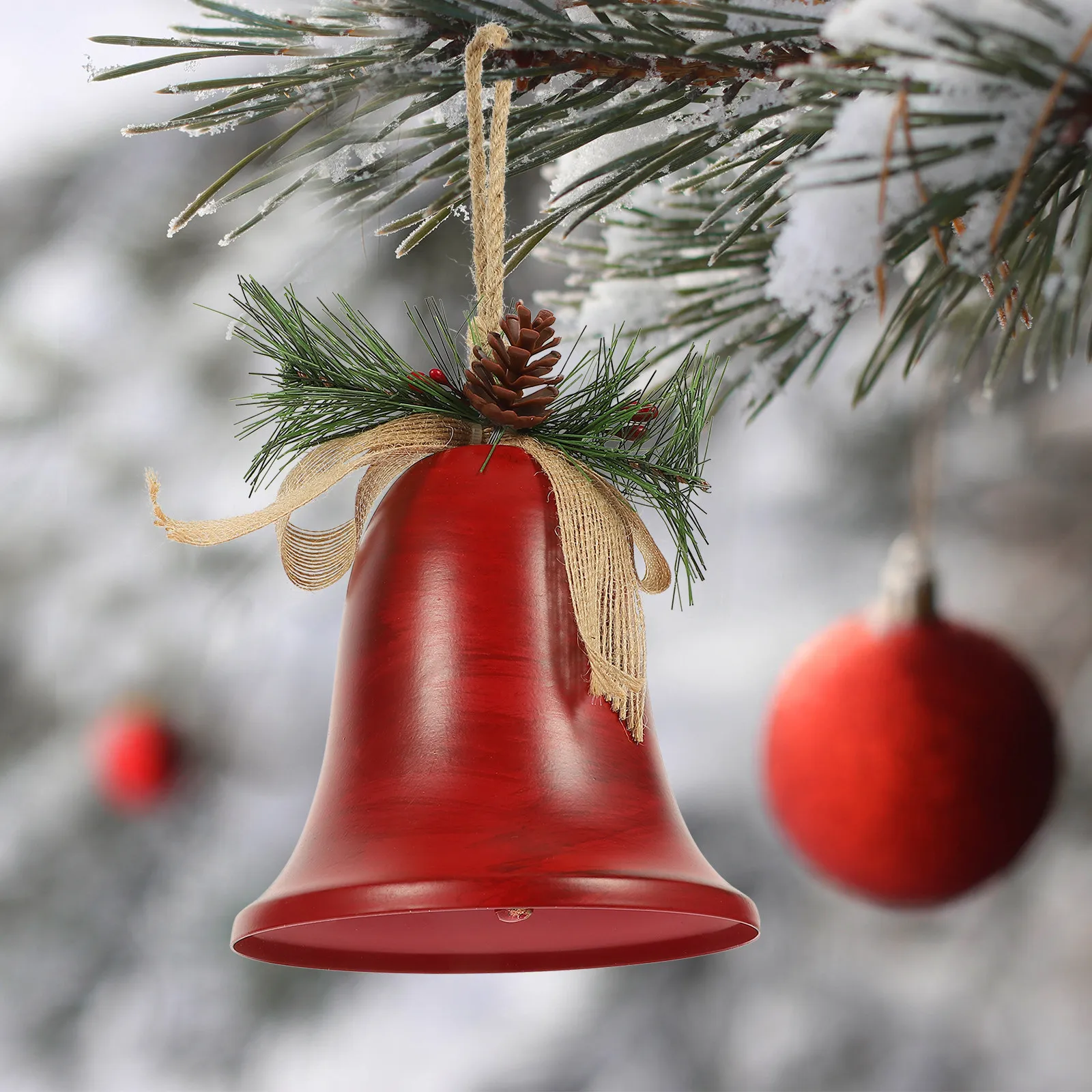 

Chic Xmas Bell Pendant Metal Hanging Christmas Ornament Festive Tree Decor Warm Atmosphere Holiday Home Party Decoration