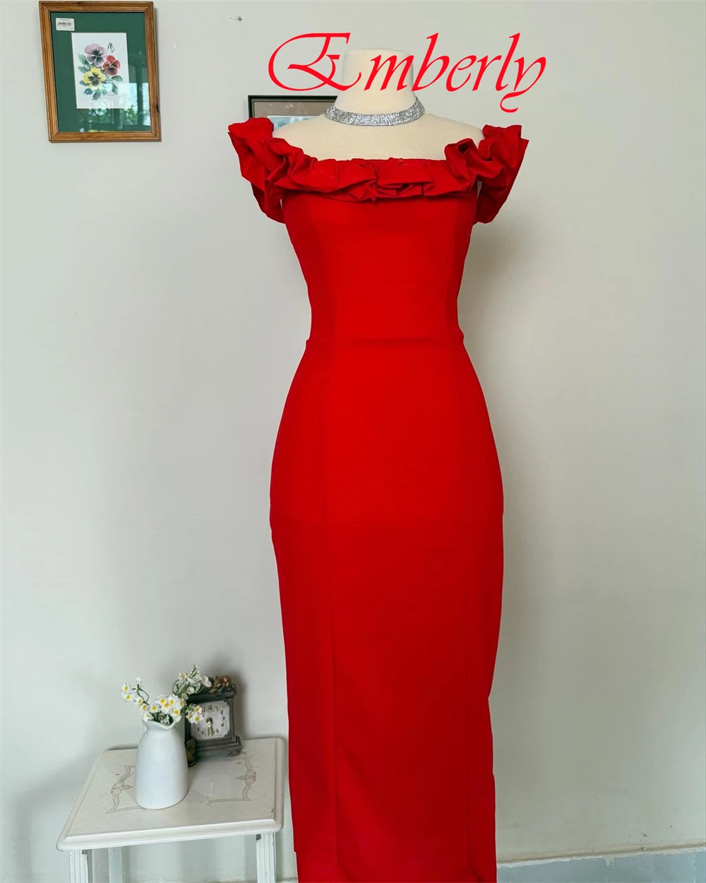 Customized Classic Straight Evening Dress Boat Neck Off the Shoulder  Exquisite Special Occasion Gowns Sweep Train Boat Neck